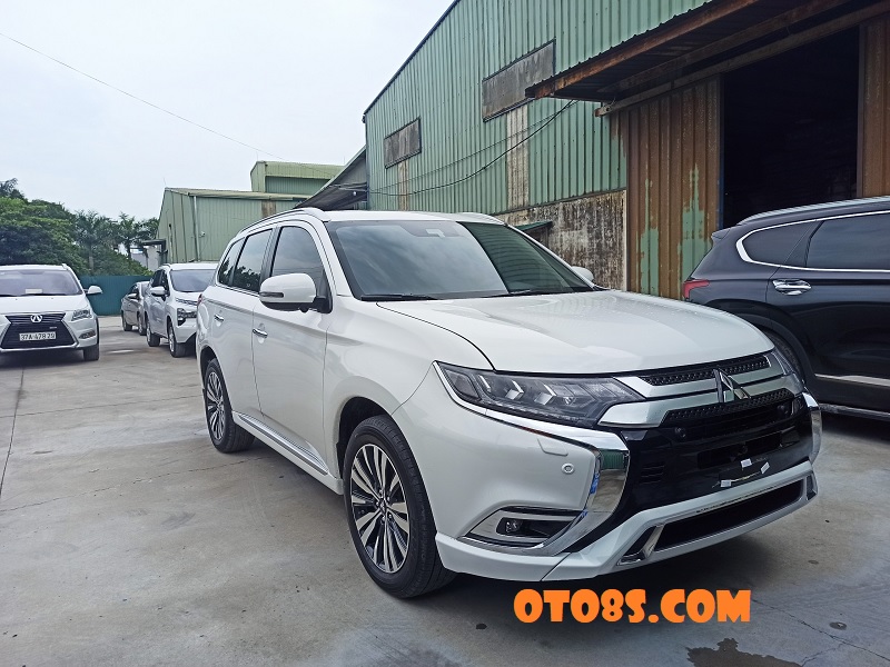 Oto8s - Mitsubishi Outlander 2023: Giá Bán Lăn Bánh, Hình Ảnh, Thông Số ...